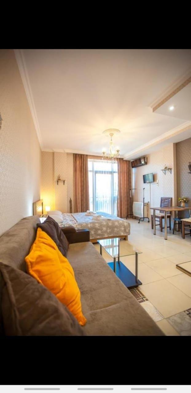Apartment On L.Meskhishvili Turn Tbilisi Exterior foto
